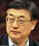 李伟